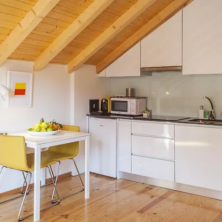 Apartment Bo - Almada *